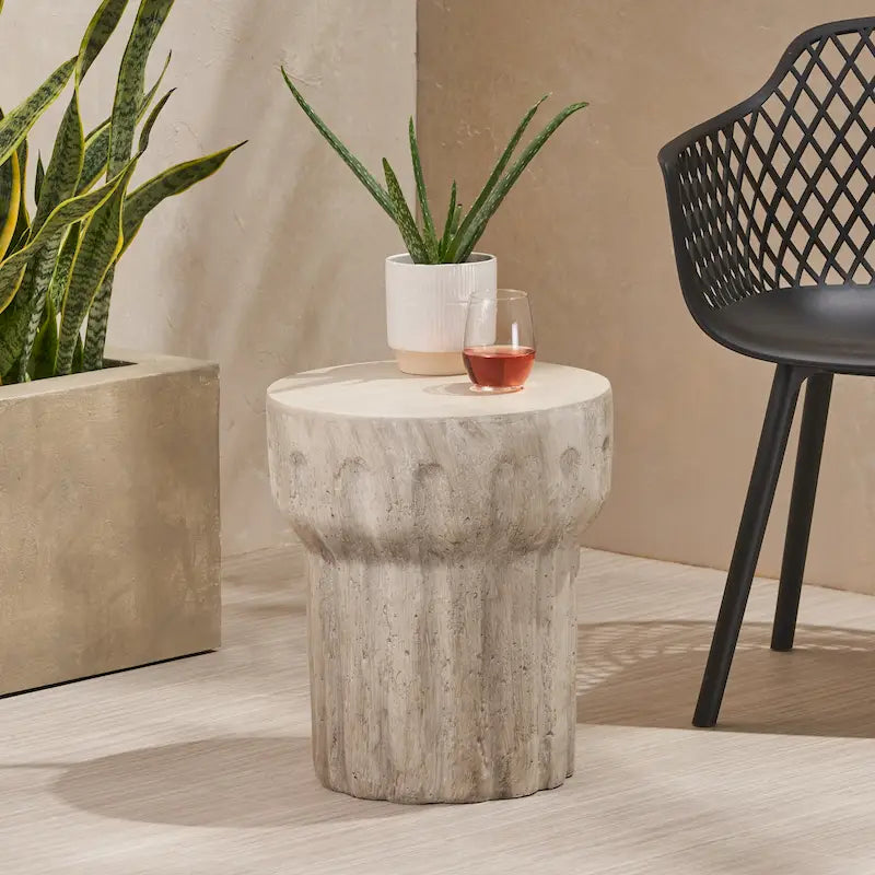 Tavolino d'appoggio decorativo contemporaneo in calcestruzzo leggero per interni ed esterni